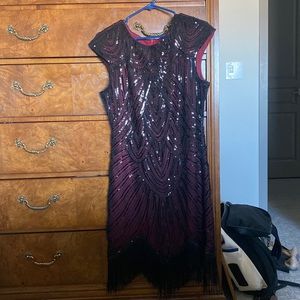 Womens beaded dress with fringe trim- great flapper dress! L